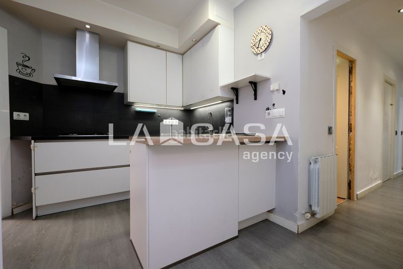 Foto d0ca1a03-c2ef-419a-830f-b3d75d2593fc. Planta baja en Horta Barcelona