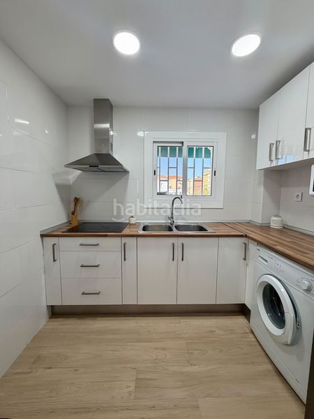 Foto b5f1b4ad-7e6b-4219-ac96-65b54984278e. Pis a Segur Platja Segur de Calafell