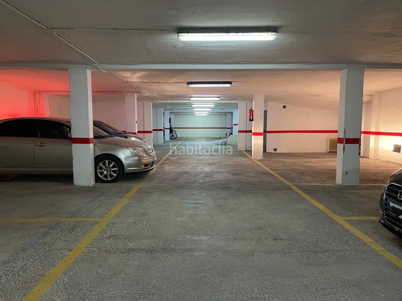 Foto 4c94c9ef-2c36-480f-a4db-36524a939fec. Aparcament cotxe a Requena