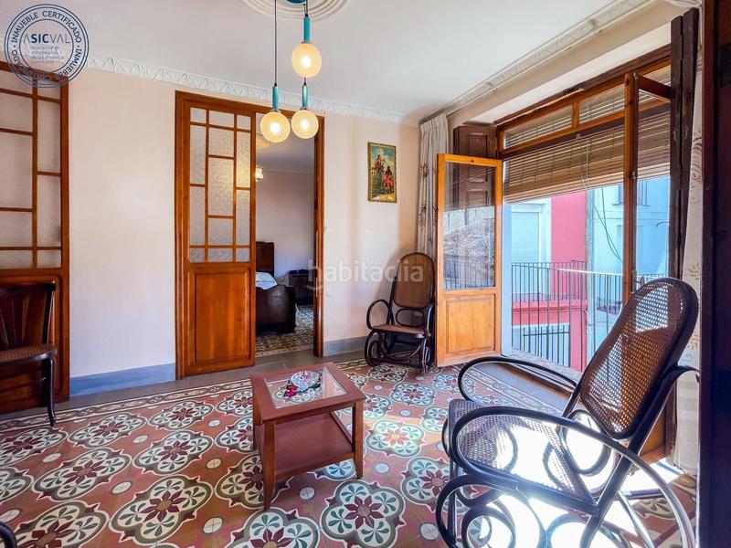 Foto aa25cf81-e021-4eb1-84a8-a6f8c294d190. Casa te presentamos una encantadora casa de pueblo en venta en Caudete de las Fuentes