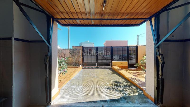 Foto 2e33c459-bf45-4965-95d7-fb3acff83032. Chalet una joya en la playa en Xeraco