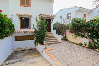 Towny house in Playa del Puig. Imagina tu casa en primerísima línea de la playa de el puig con