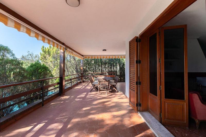 Foto 30ea5488-a3e0-4f50-b896-a99985bd6df9. Miete chalet mit heizung parking pool in Godella