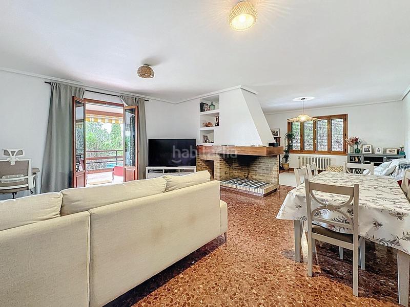 Foto 48f1f970-745f-43f9-92b0-3d9055dabb17. Miete chalet mit heizung parking pool in Godella