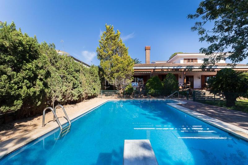 Foto 6edf8a09-694a-487d-9e58-485e631a0202. Miete chalet mit heizung parking pool in Godella