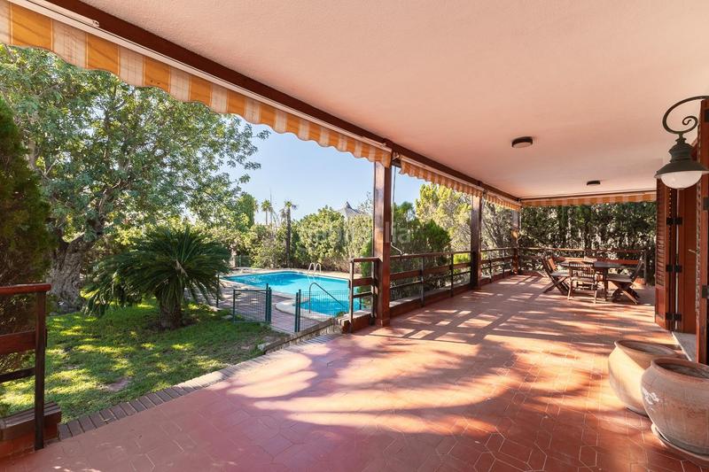 Foto a1b729ed-c738-45d8-a41c-76a58beca587. Miete chalet mit heizung parking pool in Godella