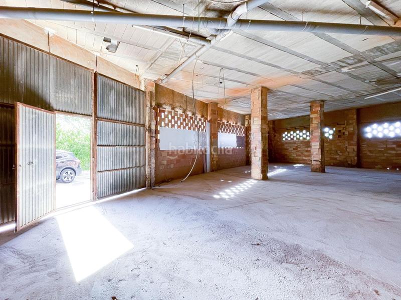 Foto b075c814-0caf-4bf5-bc4b-571c7917bc27. Alquiler local comercial en calle constitucion 69 local comercial en Requena