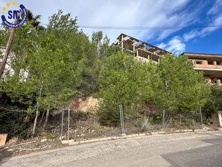 Residential Plot in Gilet. Venta de terreno urbano en urbanización la paz, gilet  608 m2