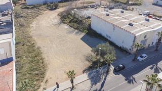 Terreny residencial  Avenida blasco ibañez. Parcela de suelo urbano industrial en buñol. valencia