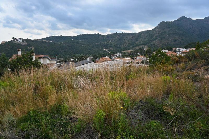 Foto c41951d3-099b-4fa0-b706-184625909786. Terreno residencial terreno urbano en la vall duxó frente a las cuevas de san josé en Vall d´Uixó (la)