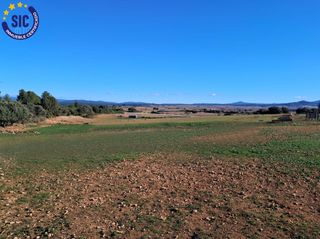 Landgut in Talayuelas. Venta de terreno