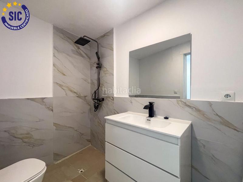 Foto 44f91feb-21dd-4b30-ac9b-453975bdebcc. Casa en Requena