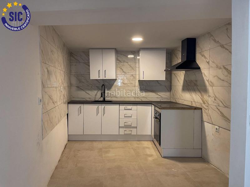 Foto 89a7080a-364e-46e3-bca3-e33b726ef8f9. Casa en Requena