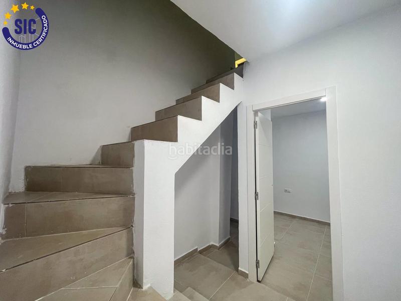 Foto 99f7fb75-f8d4-4b27-93b6-caad1a56c5f7. Casa en Requena