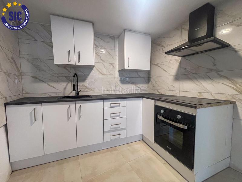 Foto ce6684a7-0b5d-407d-ab39-3a8c2214d0f7. Casa en Requena