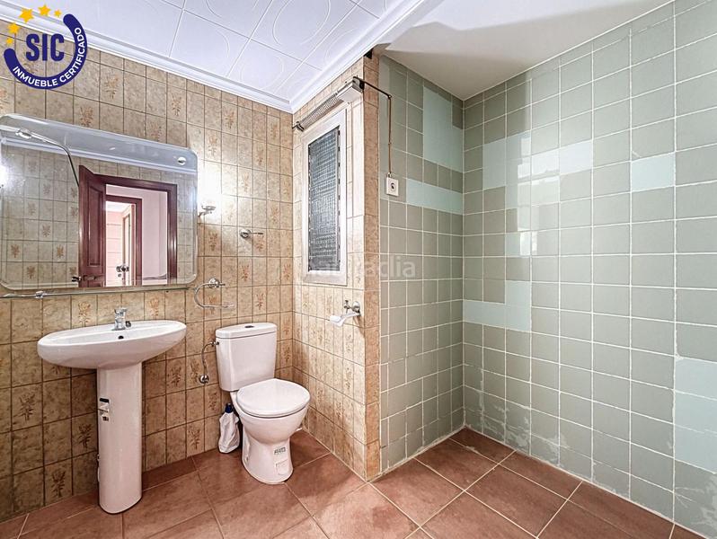Foto 9a2ee6f4-c685-435b-8d6a-8632780f5938. Piso oportunidad! amplio piso en avenida giorgeta, en Valencia