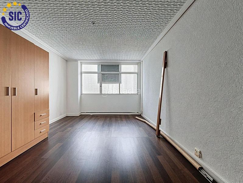 Foto fac2c1e7-e2ad-4e4f-b97c-6db7e26a7897. Piso oportunidad! amplio piso en avenida giorgeta, en Valencia