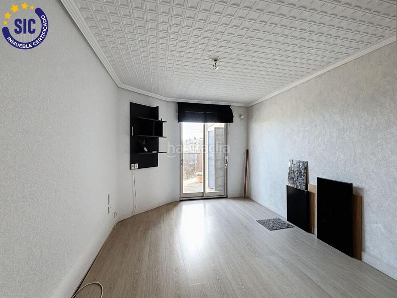 Foto fd4a5054-c13f-44c1-9bbe-c3ecc132b92c. Piso oportunidad! amplio piso en avenida giorgeta, en Valencia