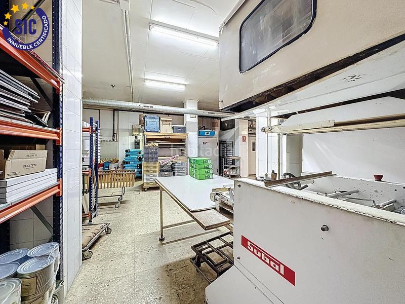 Foto 5f73e7a3-c5c9-4255-980a-9f87bd8cf04e. Local comercial en Marxalenes Valencia