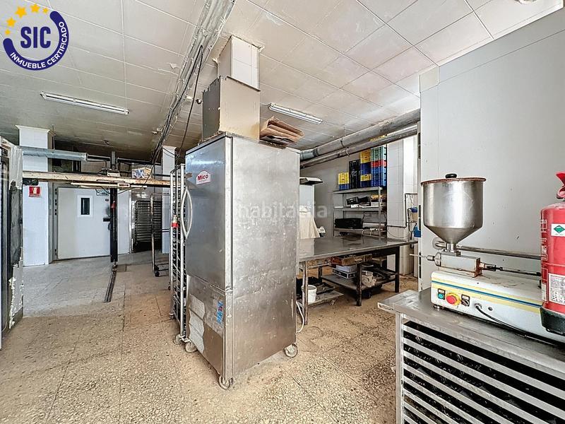 Foto abe42838-8ead-4f02-a7ae-2be14551afd1. Local commercial dans Marxalenes Valencia