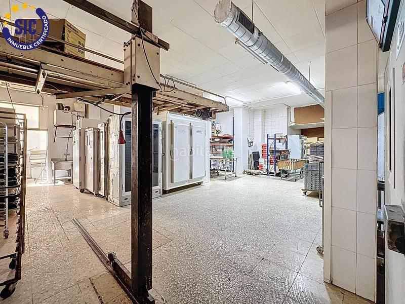 Foto ad5b4bad-96ce-4a61-81ef-0cf86d9437d0. Local commercial dans Marxalenes Valencia