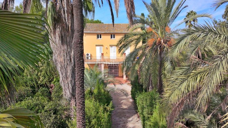 Foto 4ce720c4-4b84-4ec8-98c2-f76a11cb51d4. Masia amb aparcament piscina a Carcaixent