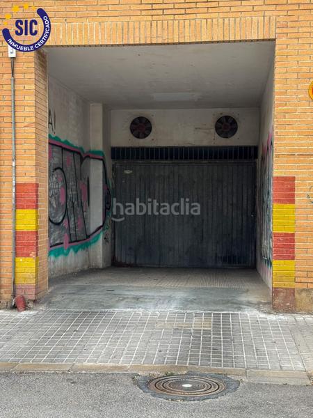 Foto 7ce2d500-0c46-4981-9a57-4a37a732fb60. Parking coche descubre tu aparcamiento ideal ! en Burjassot