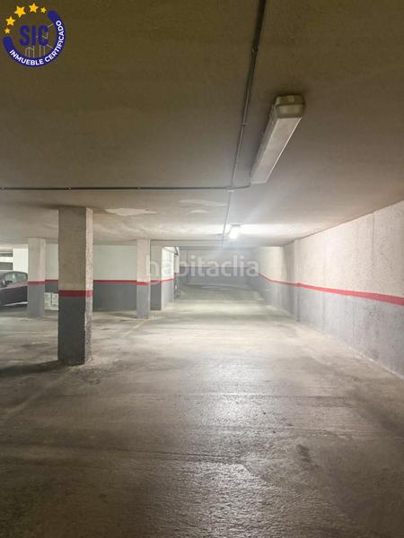 Foto 82e7271f-0322-4ba7-9df4-ef63de6ae22f. Parking coche descubre tu aparcamiento ideal ! en Burjassot