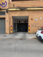 Parking coche  Calle escalante. Descubre tu aparcamiento ideal en burjassot!