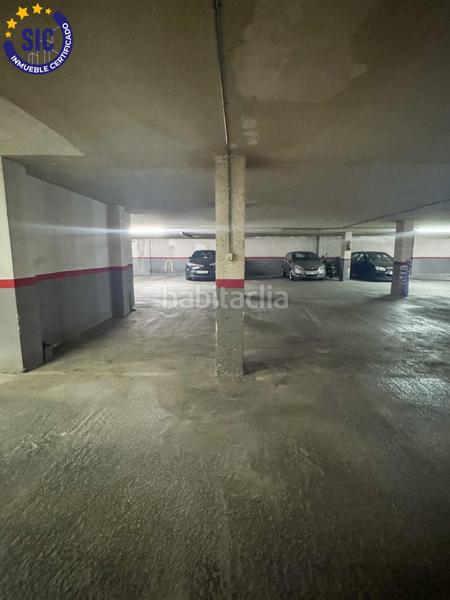 Foto dd7c3c63-0326-4962-a858-0987592b78ed. Parking coche descubre tu aparcamiento ideal ! en Burjassot