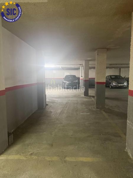 Foto e96eab9c-d538-44ba-a514-129252f8dc6b. Parking coche descubre tu aparcamiento ideal ! en Burjassot