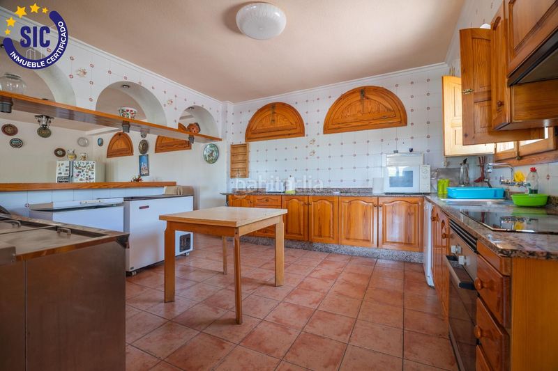 Foto 024910a3-d531-4ac0-a2ce-769a6cedfd73. Casa amb aparcament piscina a Xixona