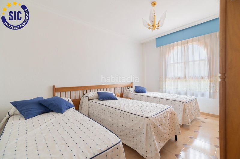 Foto 121d90fc-0a0c-461d-ac24-48ed23b8b028. Casa amb aparcament piscina a Xixona