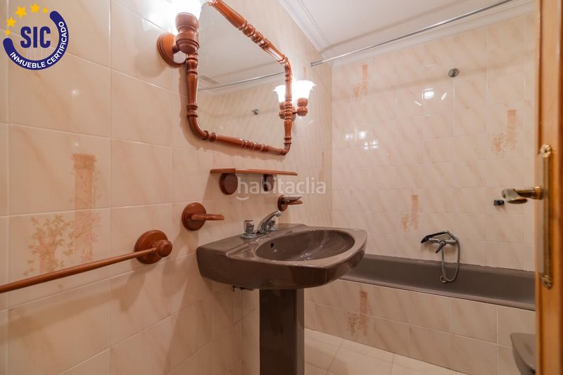 Foto c7a8c7ce-8133-4869-a540-dd70f1f4d2cc. Casa amb aparcament piscina a Xixona
