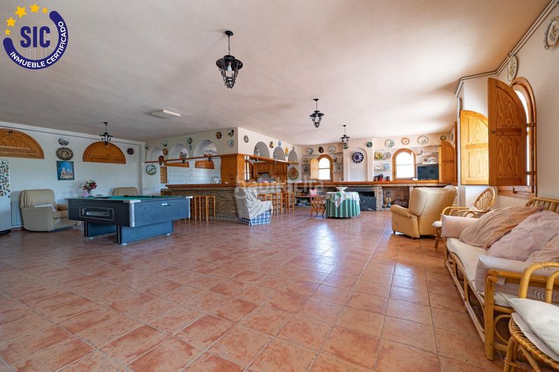 Foto f5146f20-a6fd-43fe-959b-dd4400aa7721. Casa amb calefacció aparcament piscina a Xixona