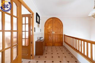 Haus  Ds sector 3. Chalet independiente con parcela y piscina climatizada en venta