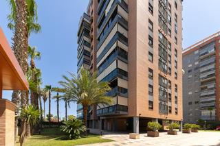 Attique  Escultor miquel navarro. Ático en residencial premium con piscina en mislata  gran terraz