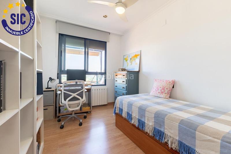 Foto 0b456752-fae8-4433-910c-2fb4df48db69. Àtic amb calefacció aparcament piscina a La Constitución-Canaleta Mislata