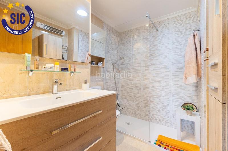 Foto 2ecbdacd-b412-4256-aa7d-235d8c373d3a. Àtic amb calefacció aparcament piscina a La Constitución-Canaleta Mislata