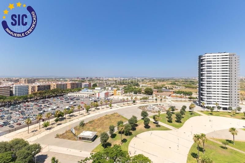 Foto 38bc05ba-311b-41a8-8fef-64ad719645f9. Àtic amb calefacció aparcament piscina a La Constitución-Canaleta Mislata