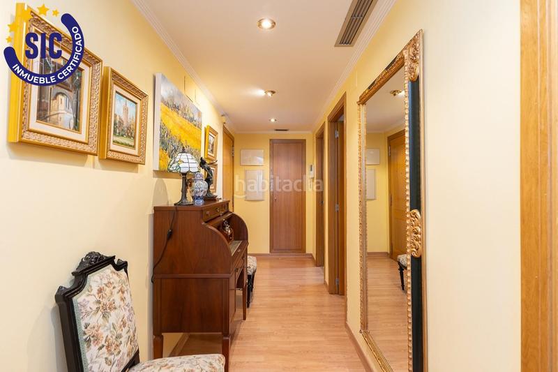 Foto ab6223e6-3e6a-43cb-a39b-e7cafa88c392. Àtic amb calefacció aparcament piscina a La Constitución-Canaleta Mislata