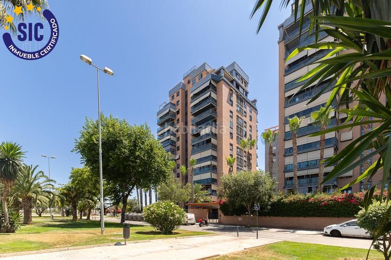 Foto cb608a93-0c37-4aab-a84a-f25ca7f75649. Àtic amb calefacció aparcament piscina a La Constitución-Canaleta Mislata