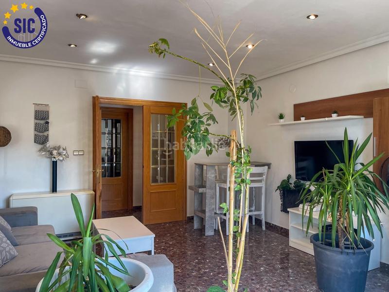 Foto fb040a89-8ace-42e2-8c80-90dacf9bba3e. Piso tu nuevo hogar te está esperando en Requena