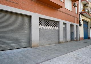 Bâtiment à usage industriel  Calle arte mayor de la seda. Gran oportunidad de inversión en xirivella! local comercial en v