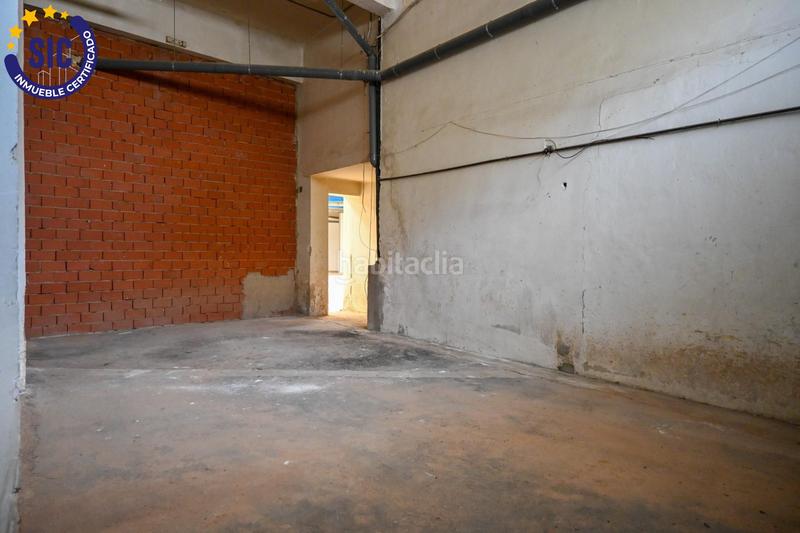 Foto a267c75e-8b91-4e33-919c-9f5ecd853877. Capannone industriale in Centro Xirivella
