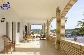 Xalet  Paseo recreo(el). Tu nuevo hogar en el centro de godelleta te espera.