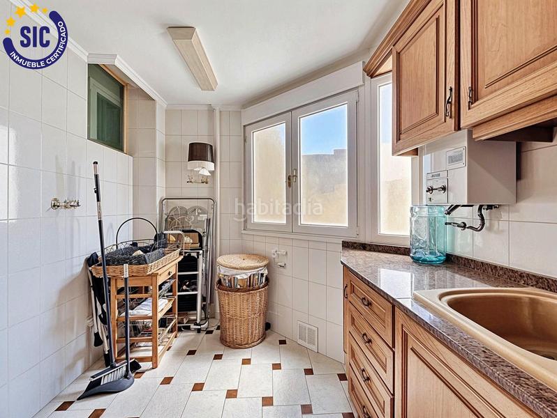 Foto 06f30145-0900-41d2-9fd9-c1eb461ebc40. Duplex in calle gomera 5 in Malva Rosa Valencia