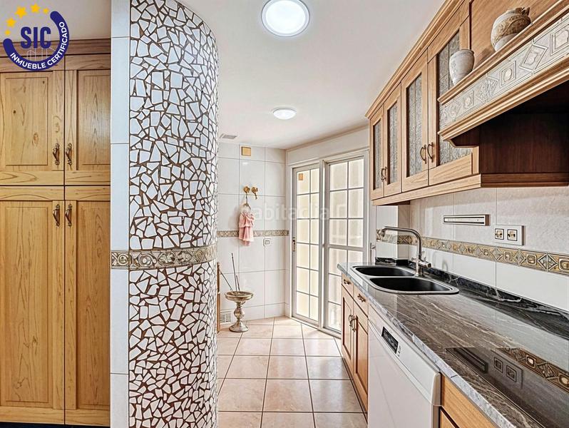 Foto 6e32d52d-17a5-4bb6-84a4-5c4d9f49d42b. Duplex in calle gomera 5 in Malva Rosa Valencia