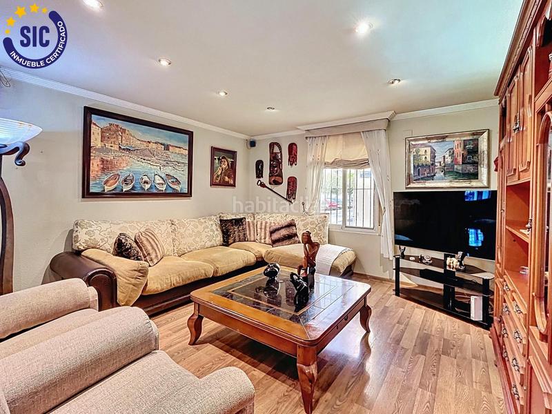 Foto 856b87ca-43c4-4915-8efa-4f764e401df7. Duplex in calle gomera 5 in Malva Rosa Valencia