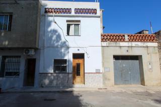 Masía  Plaza portugal, de. Oportunidad única! casa de pueblo lista para entrar a vivir